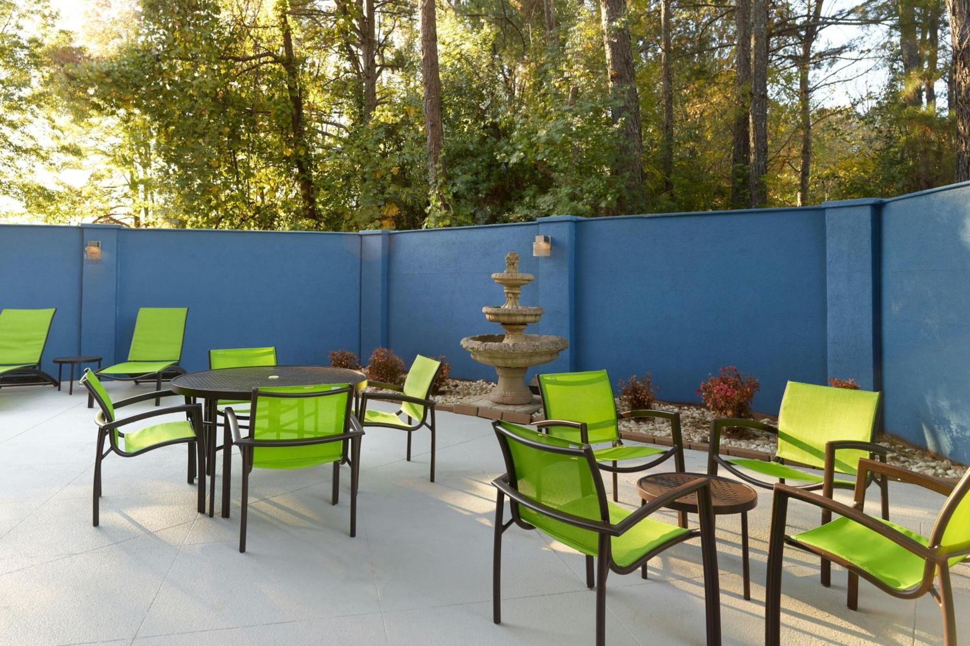 לית'יה ספרינגס Springhill Suites By Marriott Atlanta Six Flags מראה חיצוני תמונה